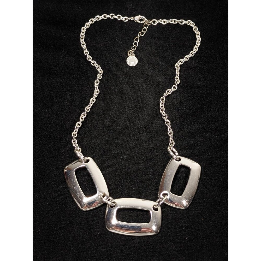 Liz Claiborne Silver Tone Open Rectangle Modernist‎ Statement Necklace 19 in